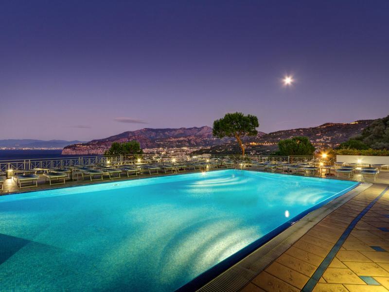 Grand President Hotel Península Sorrentina